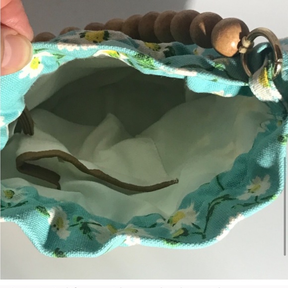 C & C California Blue and White Flower Wicker Bottom Bag - Picture 5 of 5